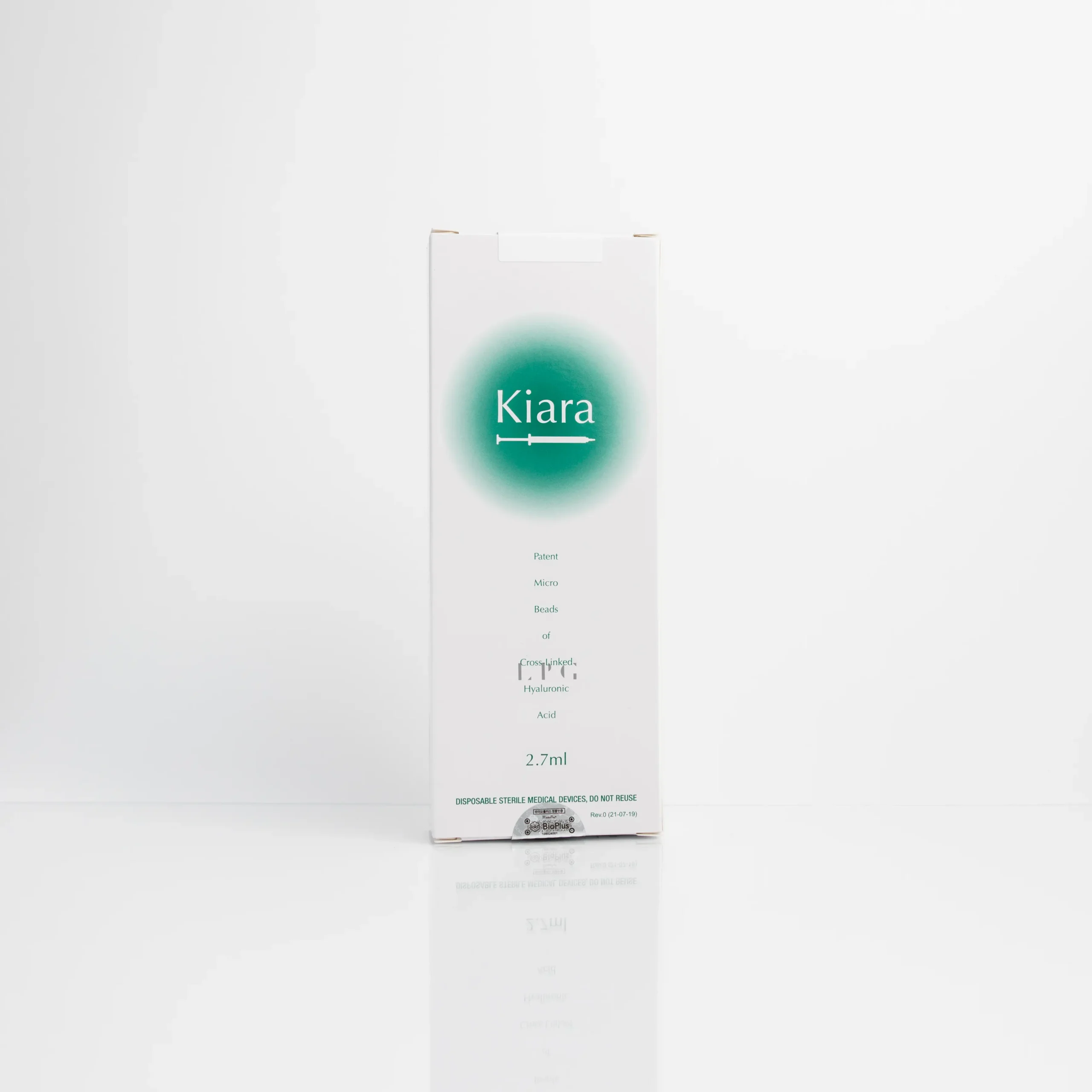 White box labeled "Kiara" with product details including "Micro Beads" and "Hyaluronic Acid", 2.7 ml volume.